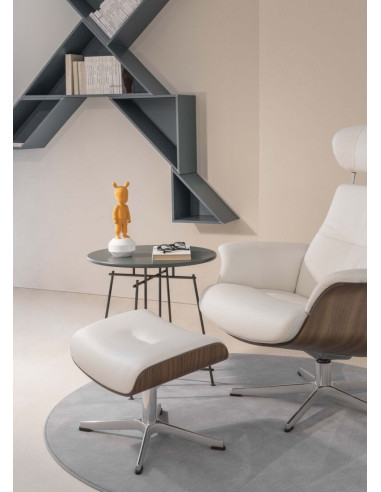 The orange Guest Sculpture. Small model