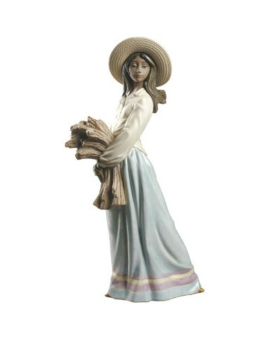 Nao Woman with wheat statue