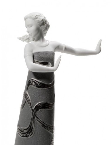 Lladró Erytheid Statue