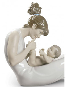 Lladró Statua Risate con la mamma 2
