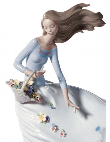 Lladró Statua Donna profumi al vento