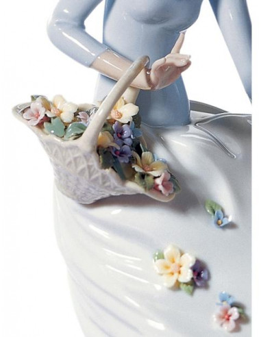 Lladró Statua Donna profumi al vento