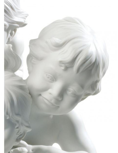 Lladró Childish Curiosity statue