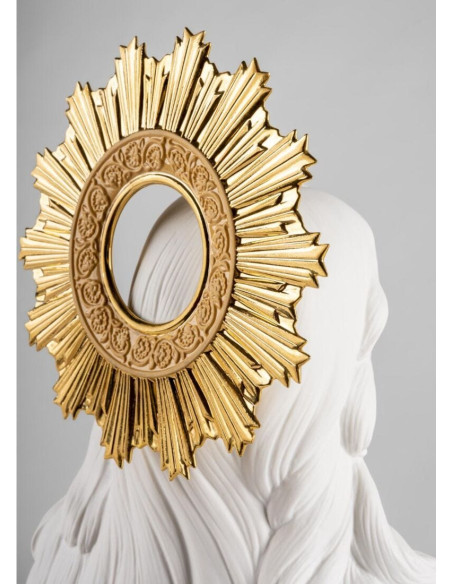 Lladró Sacred Heart of Jesus Sculpture