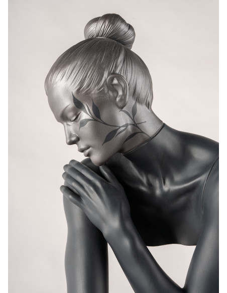 Lladró Reflections of Nature - Her Sculpture