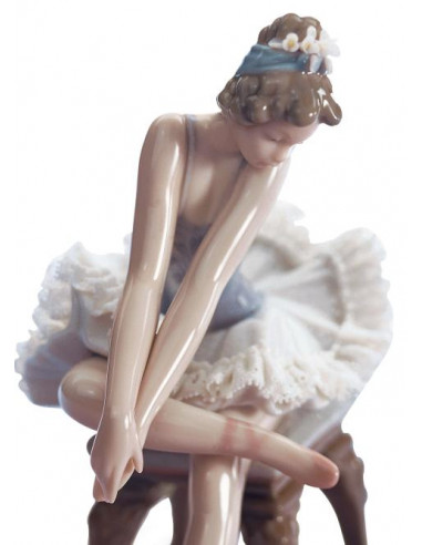 Lladró Opening Night Girl Ballet Figurine