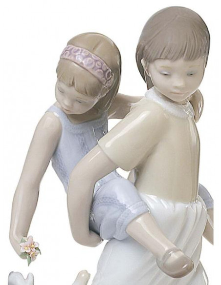 Lladró Happy days statue