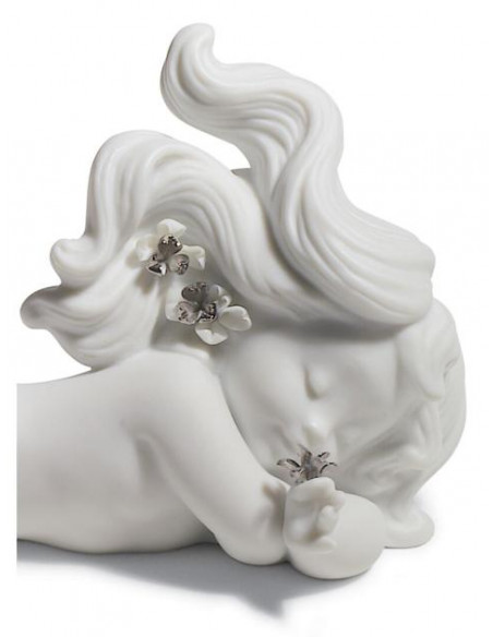 Lladró Mermaid Dreaming of the Sea statue. Silver luster